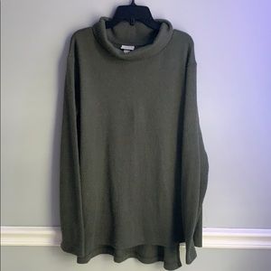 Forest green long turtleneck sweater